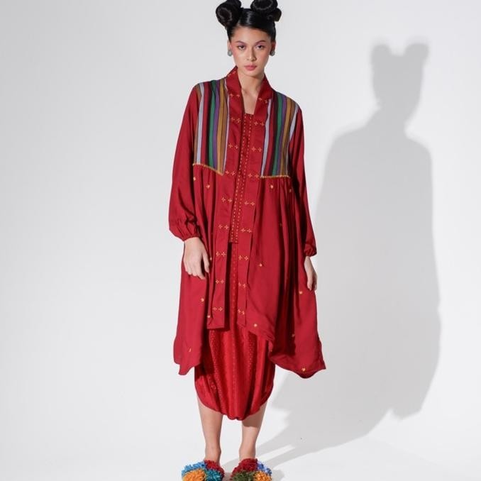Adrie Basuki Lembayung Kebaya Atasan Wanita [Pre Order]