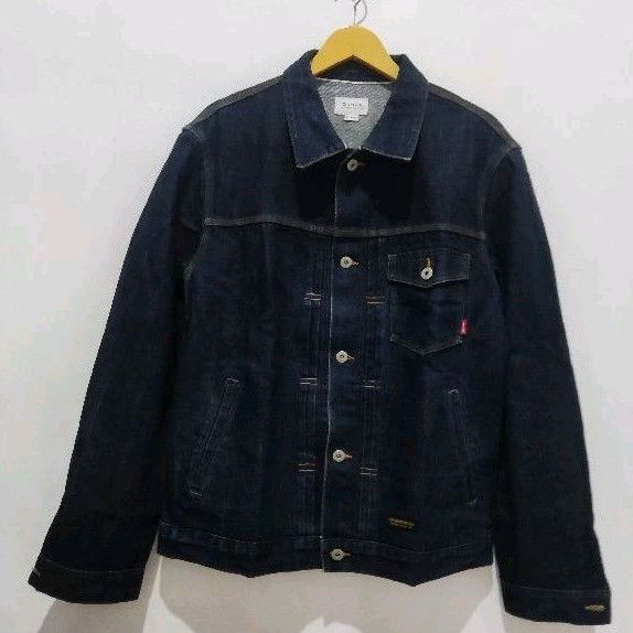 Covernat jaket denim pria pernah dipakai size XL warna biru denim