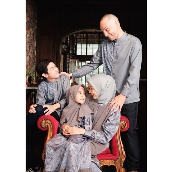 Gamis / Koko Dewasa Sarimbit Mailera Elzatta Hijab Ori Couple Keluarga DiskonR33A
