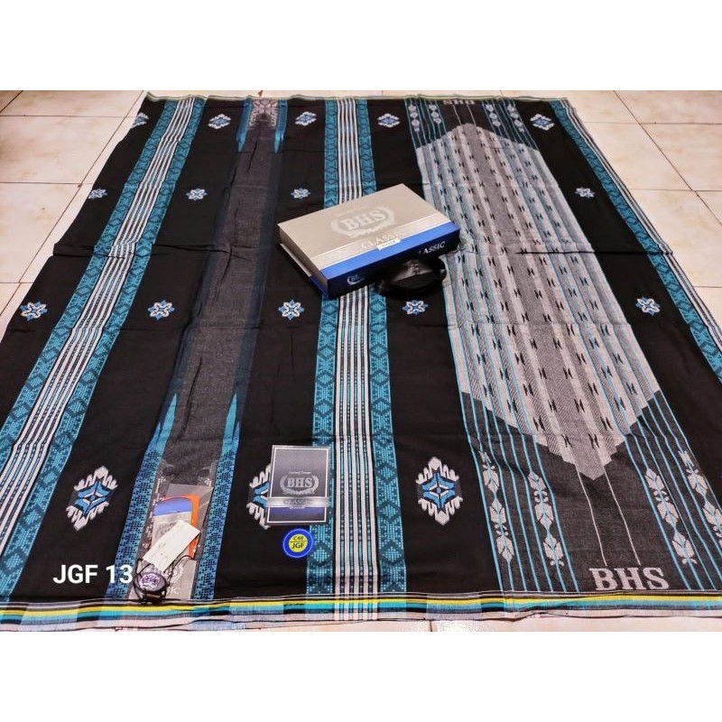 Sarung BHS Jacquard Classic Silver