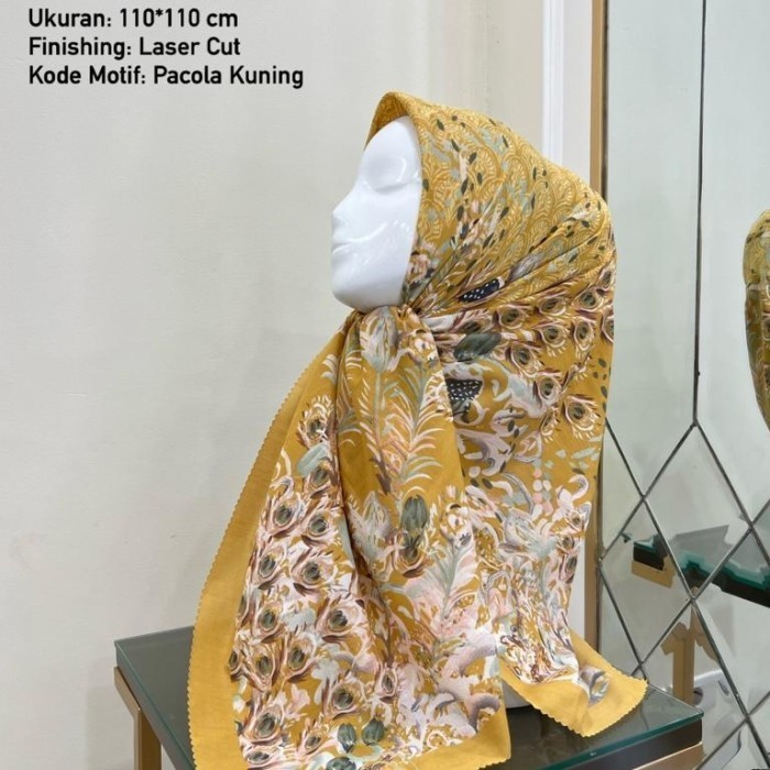 HIJAB SEGI EMPAT VOAL MOTIF MERAK KUNING -14A