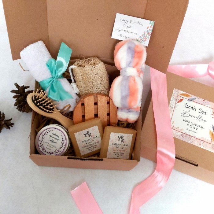 

Hampers Ulang Tahun Wanita Kado Birthday