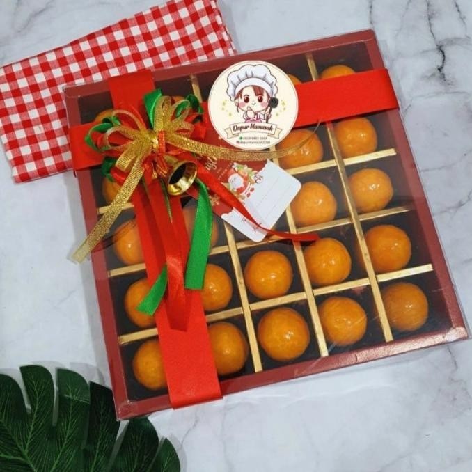 

DM - PAKET KUE NATAL NASTAR WISMAN PREMIUM ISI 25 PCS / HAMPERS NATAL