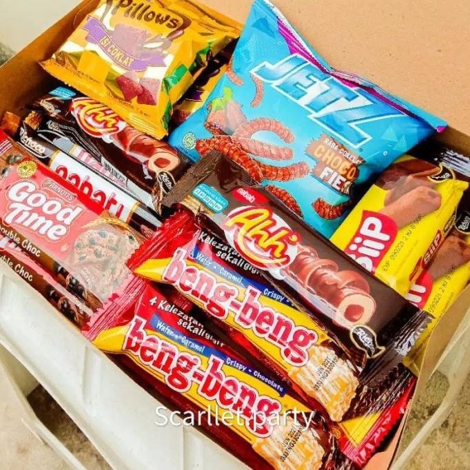 

PAKET SNACK CEMILAN MURAH MERIAH MAKANAN WAFER CHIKI COKLAT HAMPERS