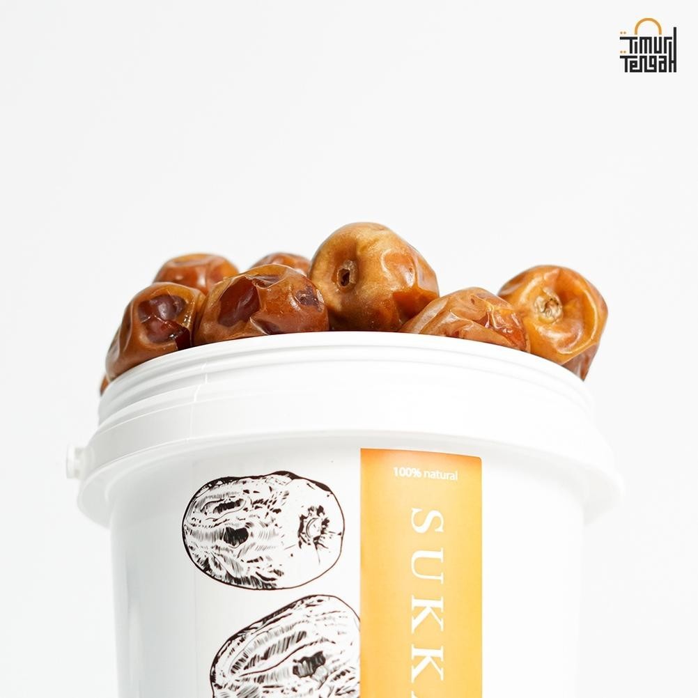 

Timur Tengah Kurma Sukari Ember 850 G Premium Original High Quality Diskon