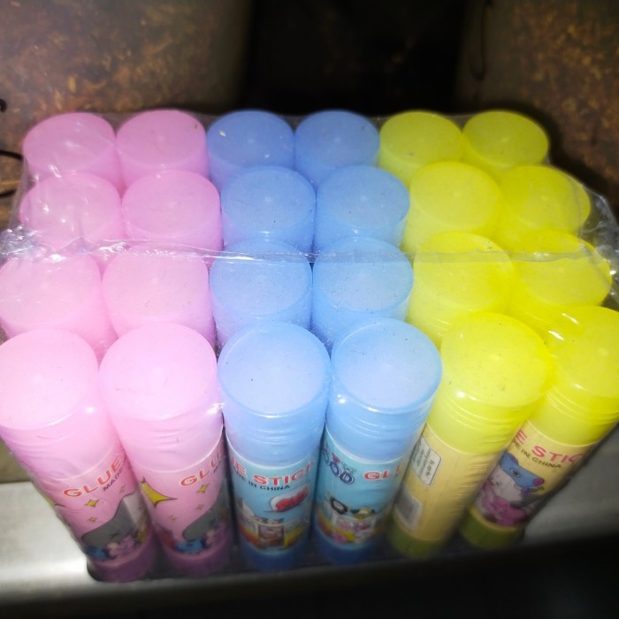 

Lem Kertas 1 Pa (Isi 24)