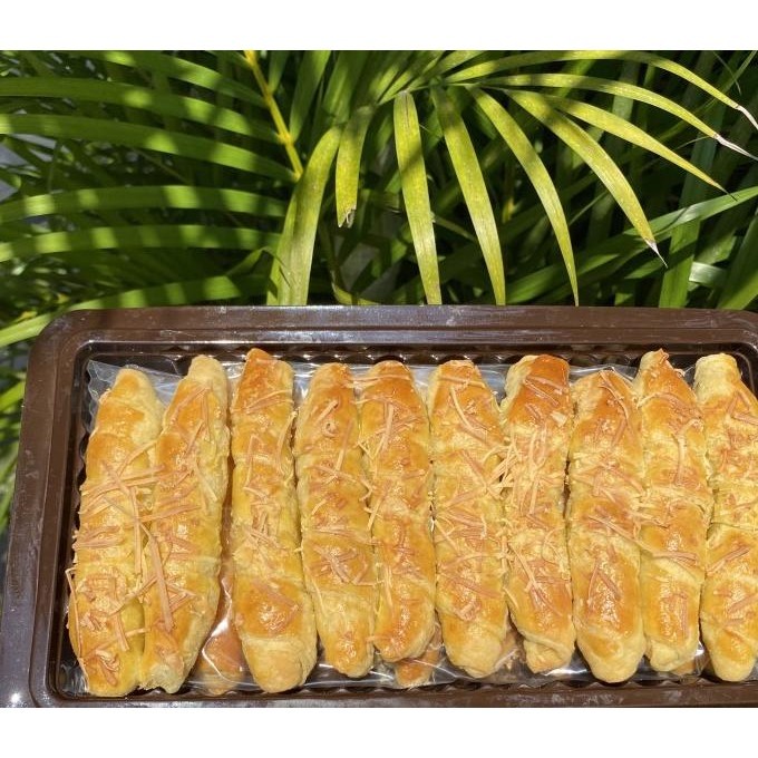 

Cheese Roll by RR cake isi 20 roll AS85