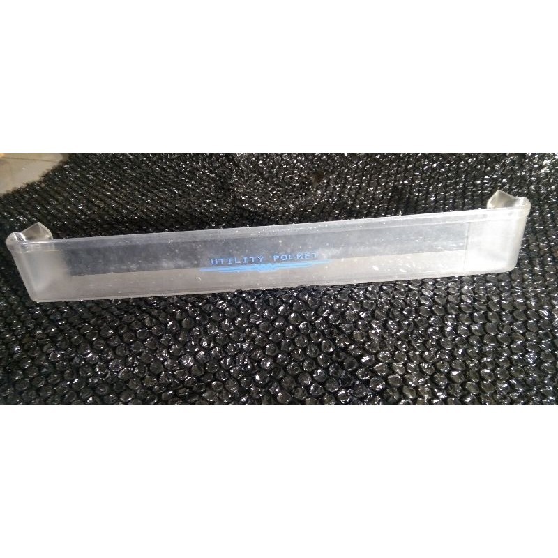 Rak kulkas Sharp 2 pintu rak botol untilility pocket Kulkas Sharp 2 pintu