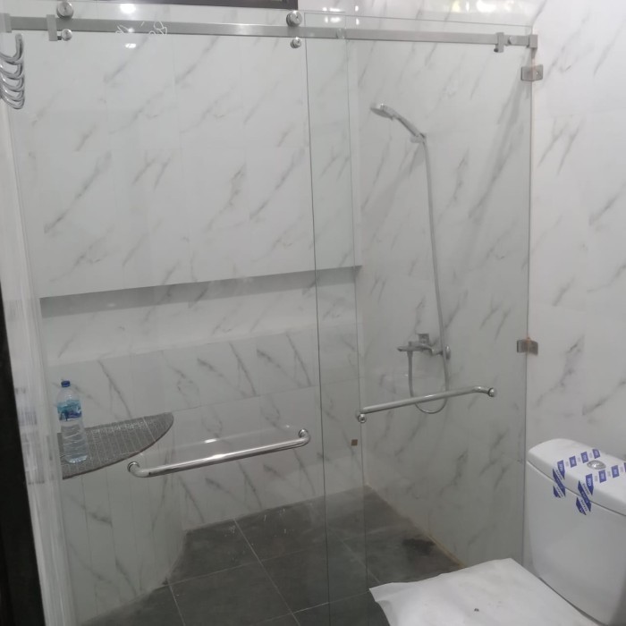 Sekat Kaca Kamar Mandi Kaca Tempered Pintu Sliding Geser Kamar Mandi