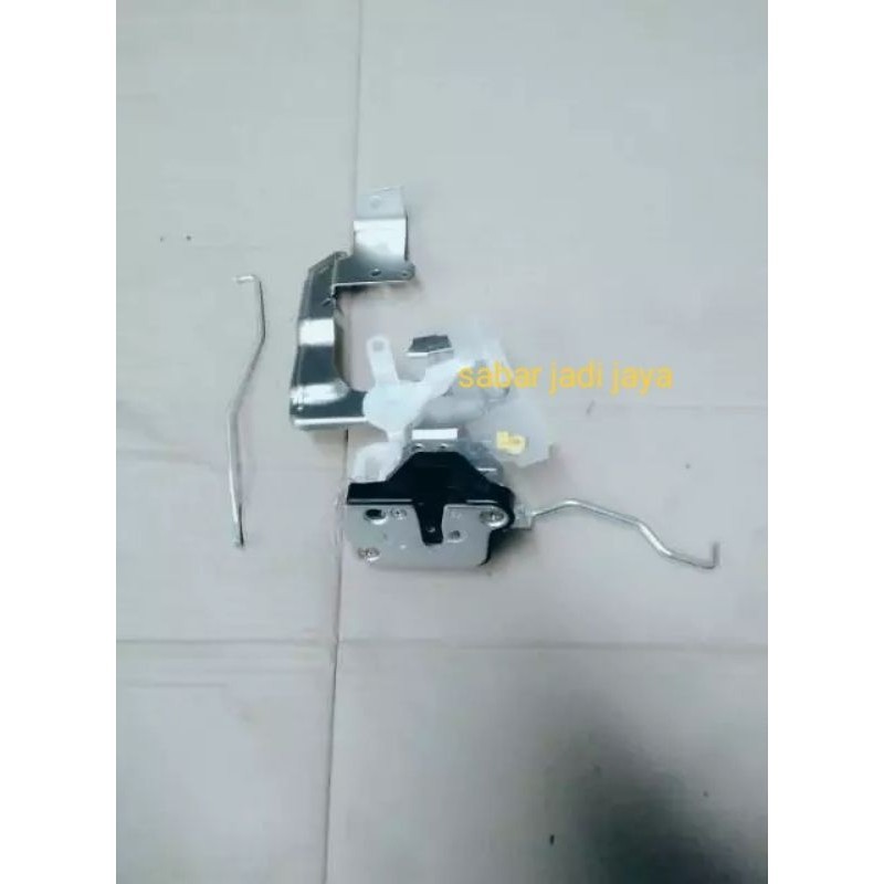 door lock kunci pintu canter kanan