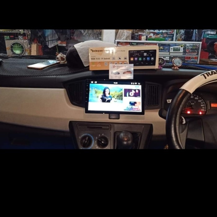 HEAD UNIT TV MOBIL ANDROID CALYA DAN SIGRA 9INCH RAM 2/32 FREE KAMERA