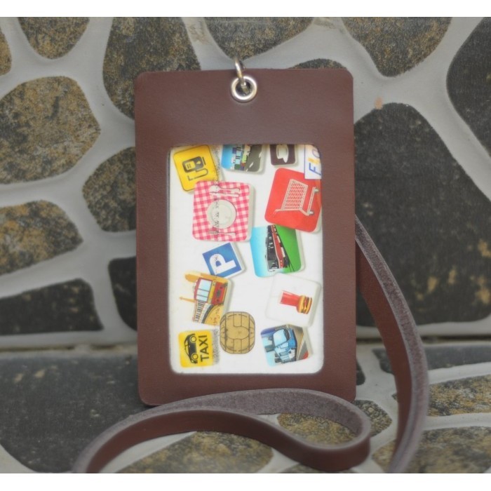 

BARANG TERLARIS Dompet Kartu Nama Gantungan Id Card Holder Name Tag Kulit