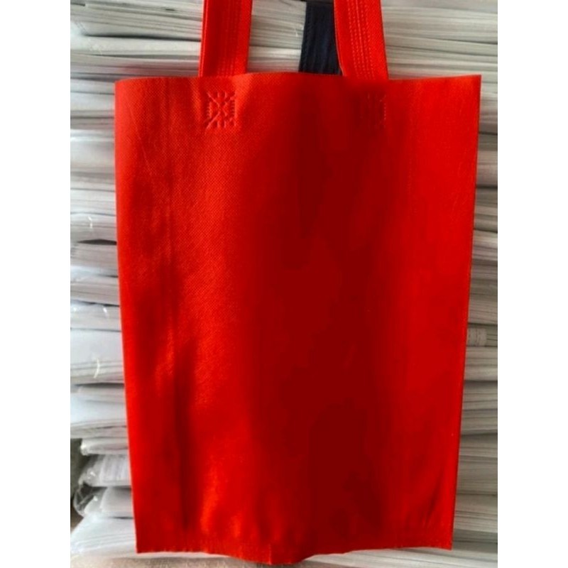 

Goodie Bag Harga Satuan / tas Spundbond / tas kain / totebag / tas belanja / tas serbaguna