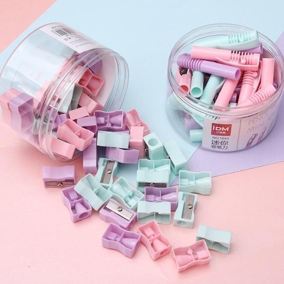 

MINI PENSIL SHARPENER MACARON COLOR / RAUTAN ASAHAN KECIL WARNA PASTEL MACARON Q35