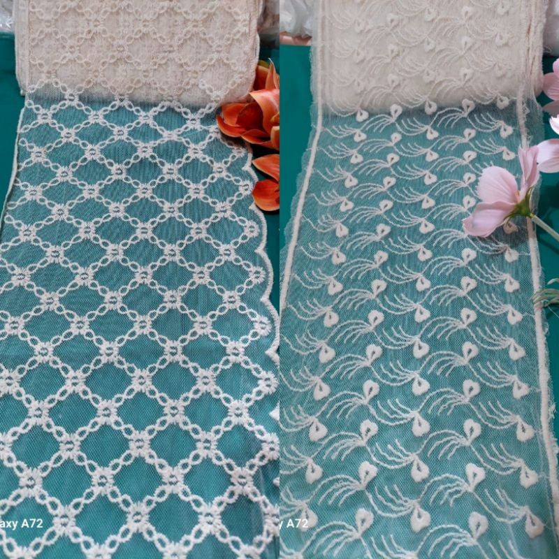 renda tille/ warna bewe/lebar 22cm/ harga per 1 yard (90CM) 12000