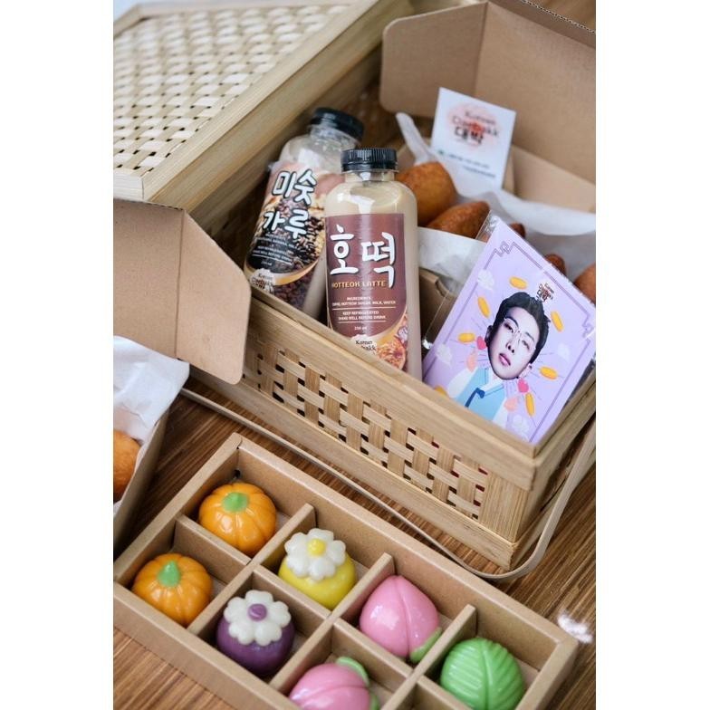 

CR - HAMPERS PARSEL GOODIEBAG GIFT LEBARAN RAMADHAN KOREA HOTTEOK TERLARIS