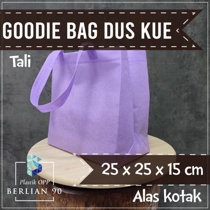 

Harga Terbaik" Goodie bag Tali 25x25x15 cm / tas spundbond Handle Tali / tas kain ramah lingkungan Termurah ||