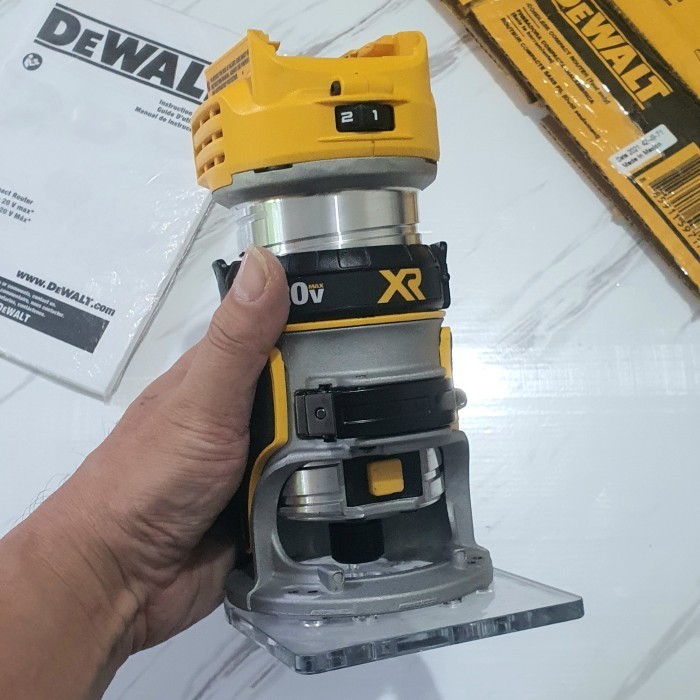 DEWALT DCW600B 20V MAX XR ROUTER /PROFILE
