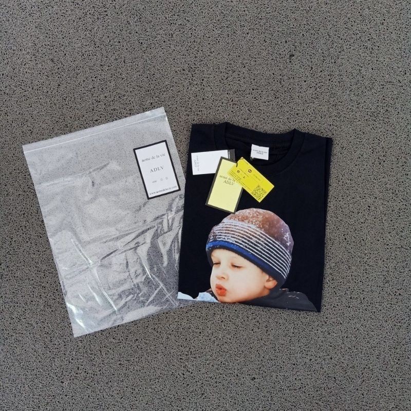 KAOS OVERSIZE ADLV BABY BOY IN WINTER PREMIUM PRINTED WITH TAGS AND LABELS