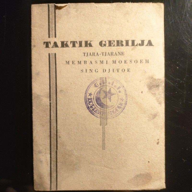 Buku Saku buku langka TAKTIK GERILYA cetakan 1947 original