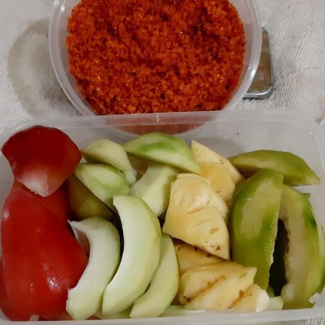 

rujak buah mix bumbu special qey H24S