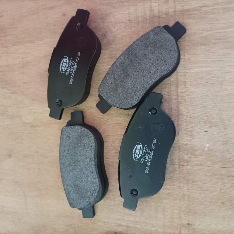 Kampas Rem Depan Peugeot 207 307