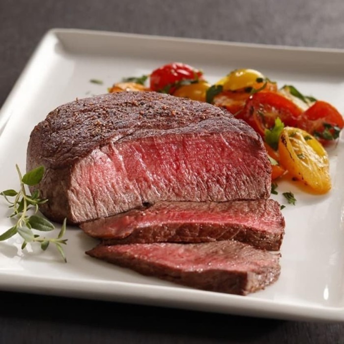 

Ayala - 200Gr Beef Steak Premium Wagyu Tenderloin Round Empuk