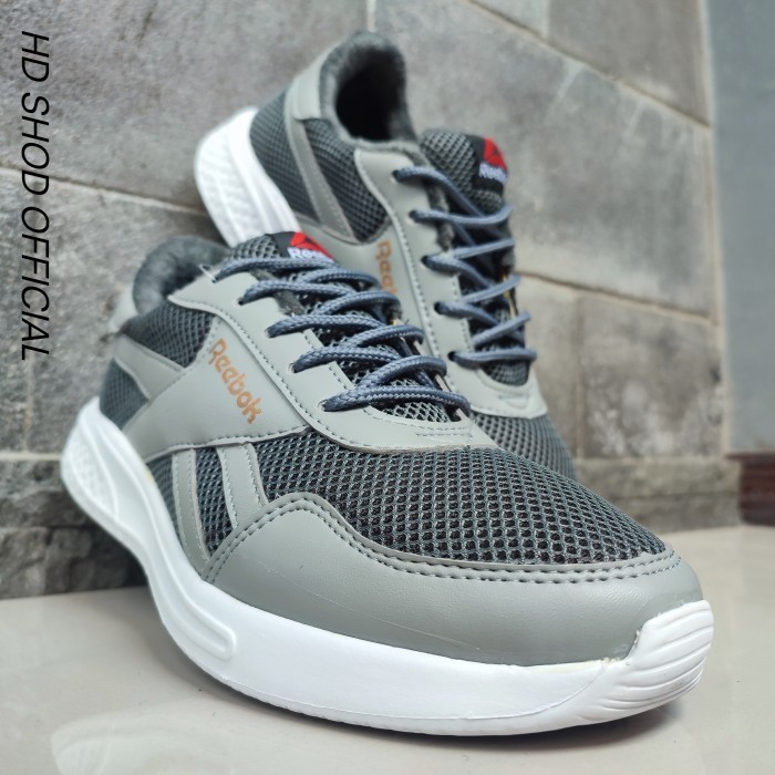 Sepatu Besar Sneakers Jumbo Big Size Ukuran 45 46 47 48 Olahraga Jumbo
