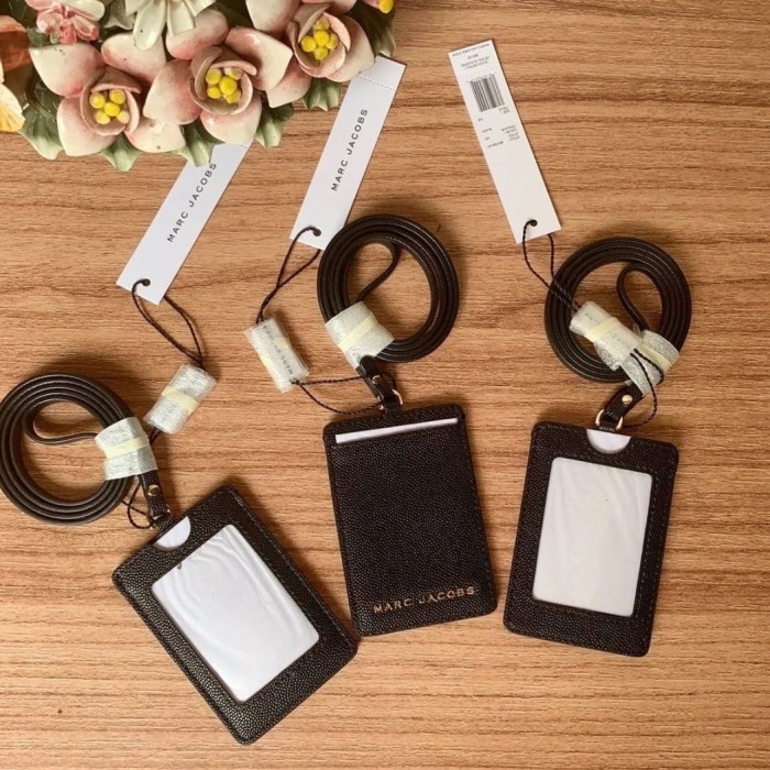 

Marc Jacobs Mj Lanyard Black