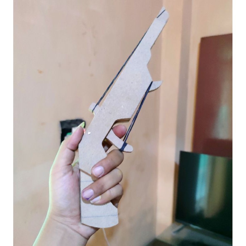 Pistol mainan kayu SG Kayu Polos FF tembakan karet