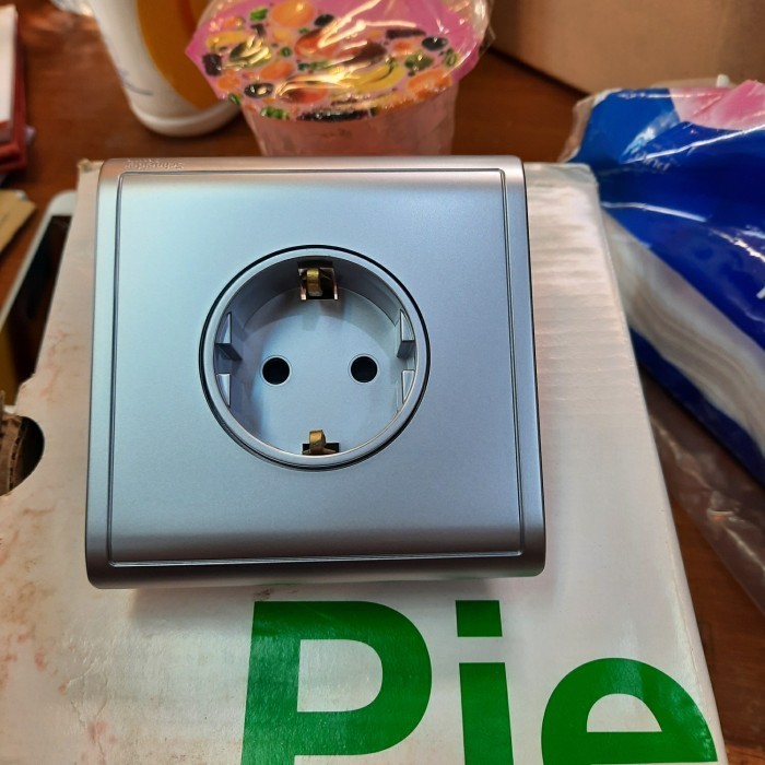 Sale schneider stop kontak pieno silver