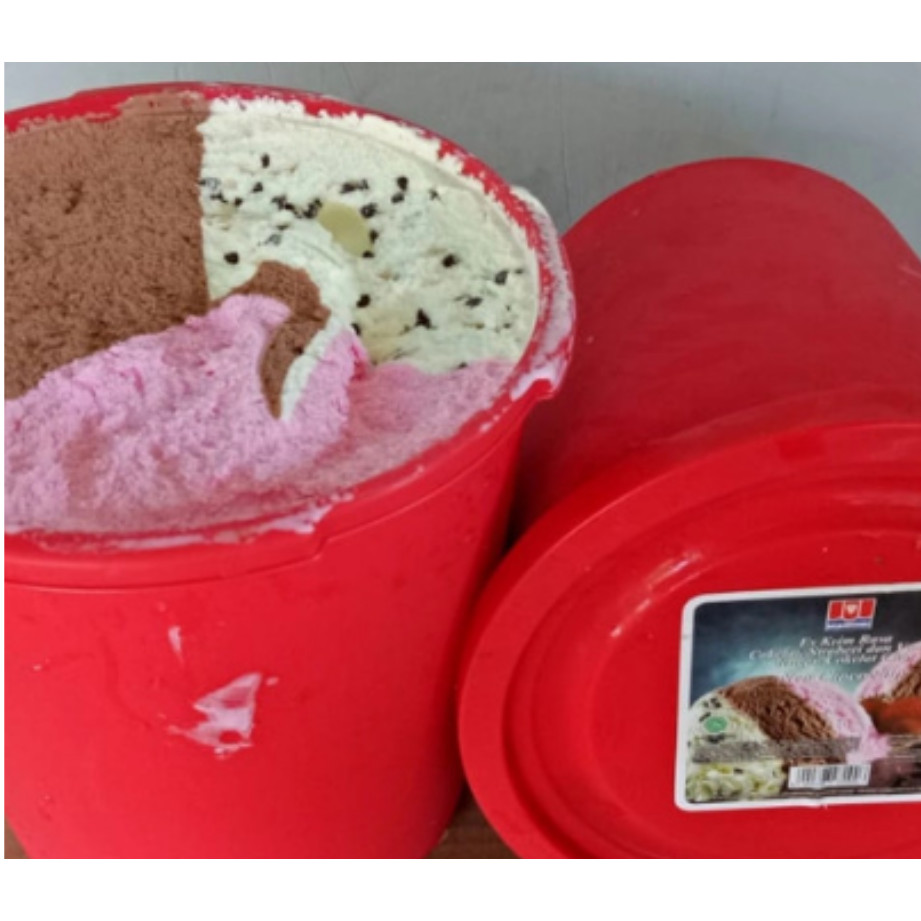 

Ice Cream 8 Liter Diamond 3 Rasa + Chochochip - Frozen Food Tomohon