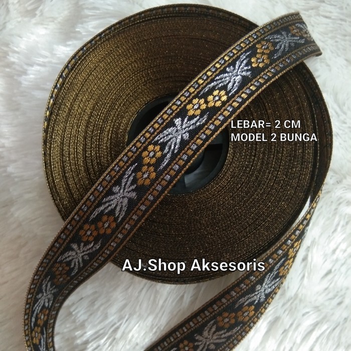 

PITA RENDA BORDIR GAMIS LEBAR 2 CM PER ROLL ISI 15 METER