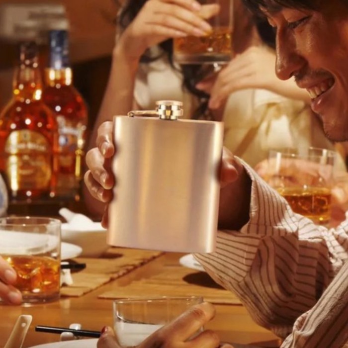 HIP FLASK 6 OZ STAINLESS STEEL PORTABLE WINE WHISKY POT BOTTLE DRINK