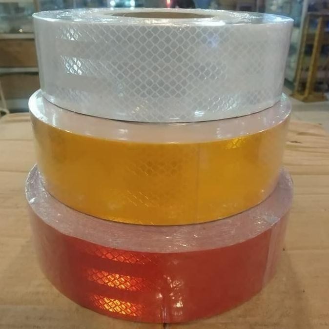 

Promo" Stiker Rambu Nyala Pemantul Cahaya - Reflektor - Reflektive 45M