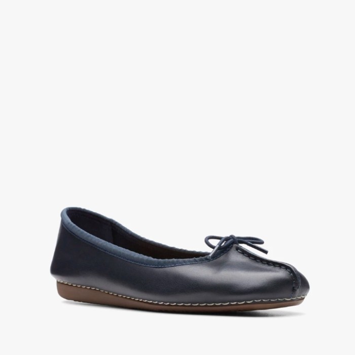 Clarks Freckle Ice (Original) Women'S Flat Shoes - Navy