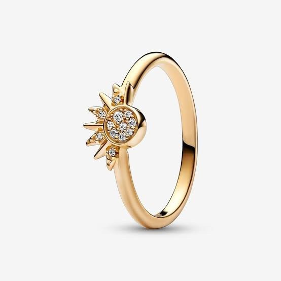 Special Cincin Pandora Celestian Sparkling Sun and Moon Ring Set