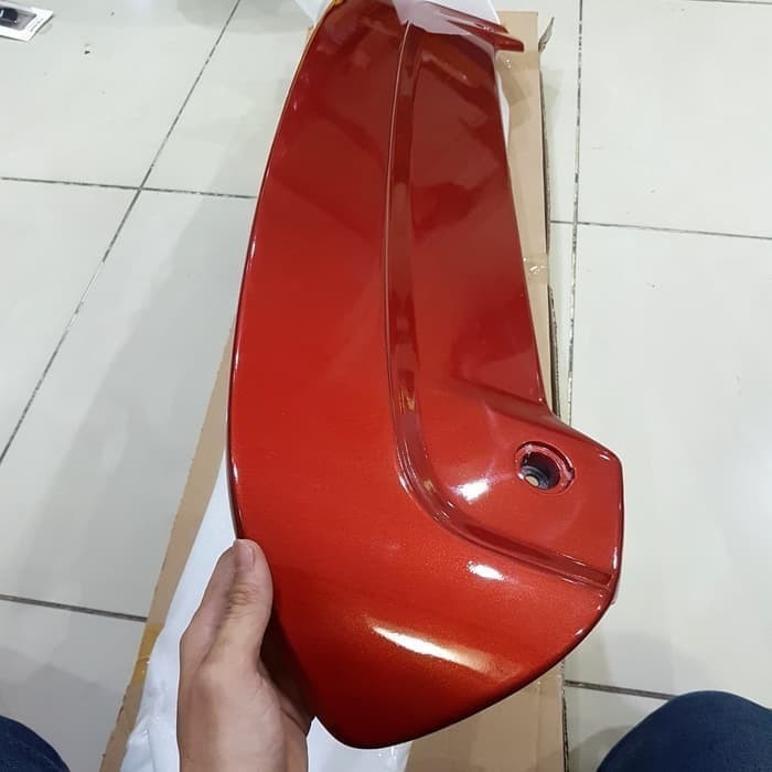Spoiler Topi Belakang Mobil Suzuki Ignis Model Original