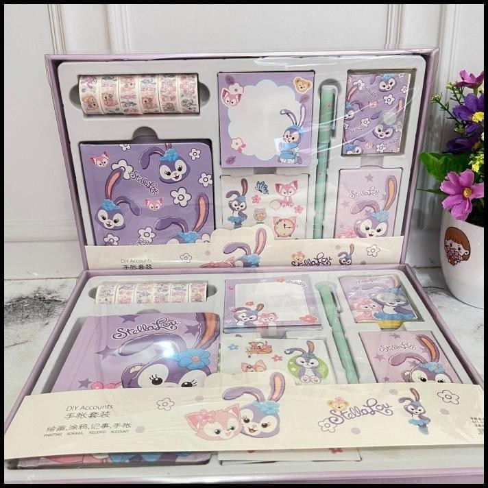 

BEST DEAL PAKET JURNAL 7 IN 1 DUFFY CAT CUTE LUCU WARNA UNGU FANCY FAVORIT ANAK !!!!