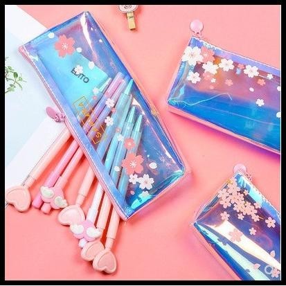 

GRATIS ONGKIR KOTAK PENSIL / TEMPAT PENSIL HOLOGRAM SAKURA SK0088 !!!