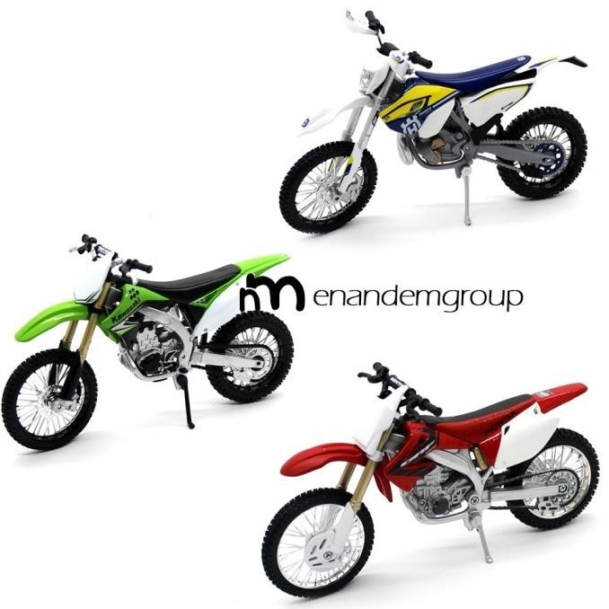 Maisto Diecast Miniatur Motor Trail Honda Kawasaki Husqvarna 1/12