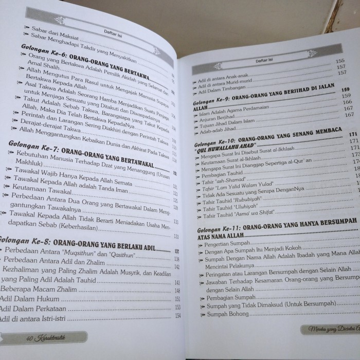 

Buku 40 Karakteristik Mereka Yang Dicintai Allah