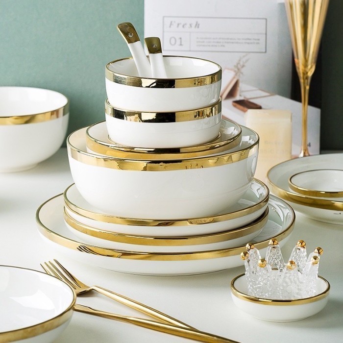 Blanc Plate Set Isi 18 / Paket Piring Putih Gold