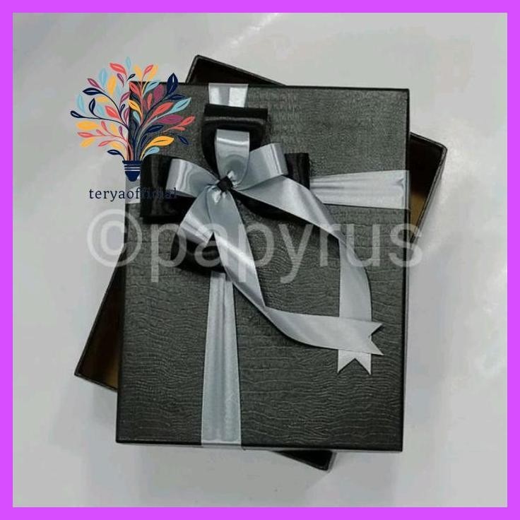 

Beli 2 Murah Papyrus 17,5X22,5 Tinggi 5Cm Kotak Kado Gift Box Hadiah