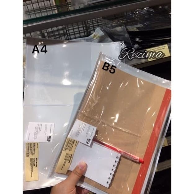 

MUJI - One-side Translucent Folder with External Pocket