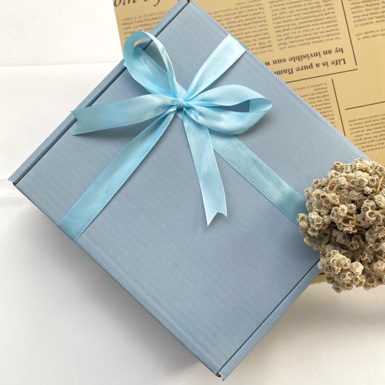 

BOX HAMPERS BABY BLUE 22X22X8/ KOTAK KADO/ GIFT BOX/ KADO ULANG TAHUN WEDDING ANIVERSARY GRATIS ONGKIR