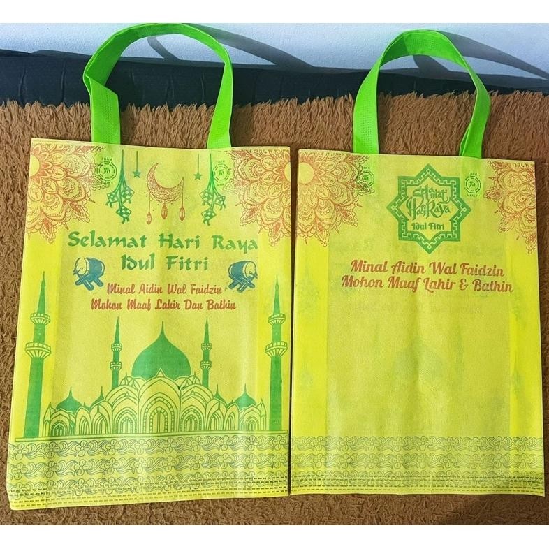 

Tas Spunbond Lebaran, Tas Idul Fitri, Tas Murah,Ukuran 38X45 Dan 30X40 (Order Sebelum Ketinggalan)
