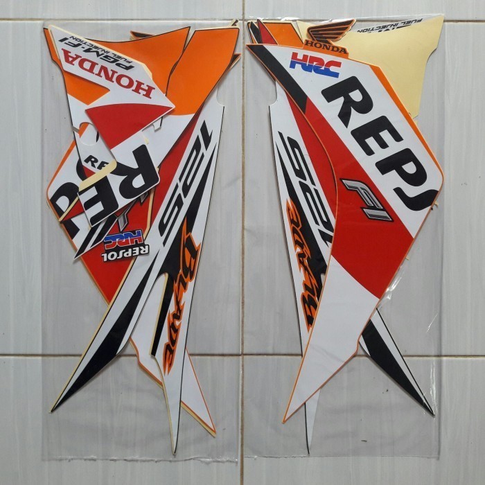 Stiker Striping Lis Les Body Motor Honda Blade Repsol 125 Fi 2014