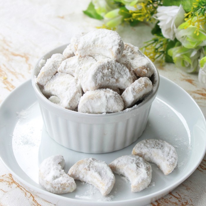 

putri salju kacang mede