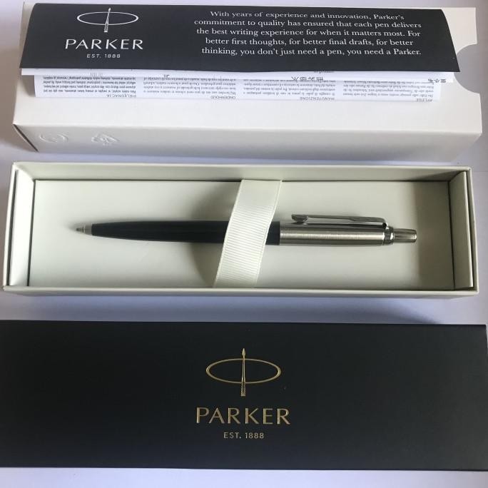 

Pulpen Parker Jotter SPC Ballpoint Black Crome Trim